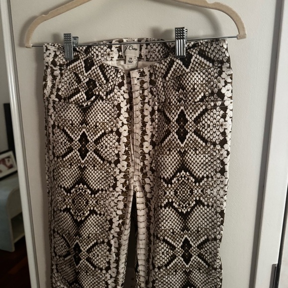 J CREW Kickout crop pant in snakeskin - Picture 4 of 8